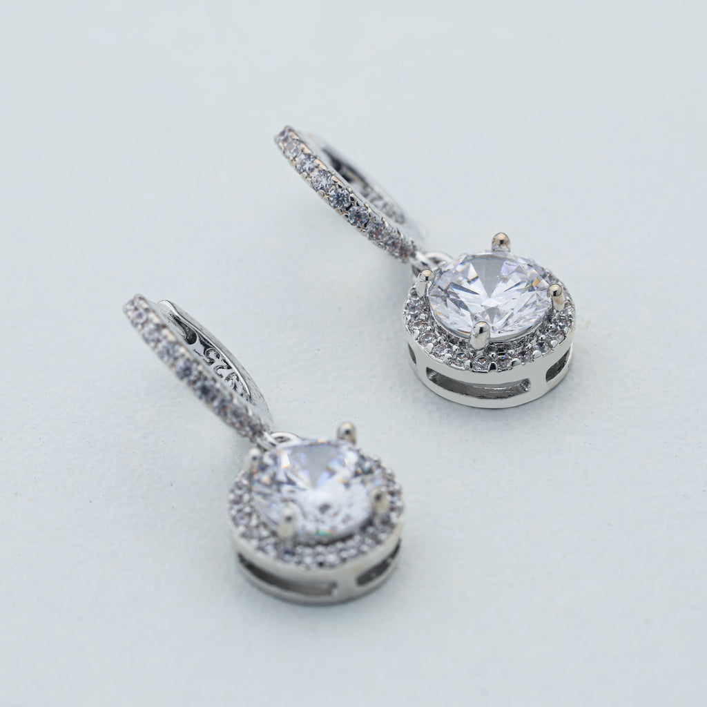 925 Silver Fashionable Elegant 1ct Moissanite Pendant Earrings are the best gift for women on anniversary, birthday, engagement, commitment, Valentine's Day, Christmas or wedding celebration, gift box