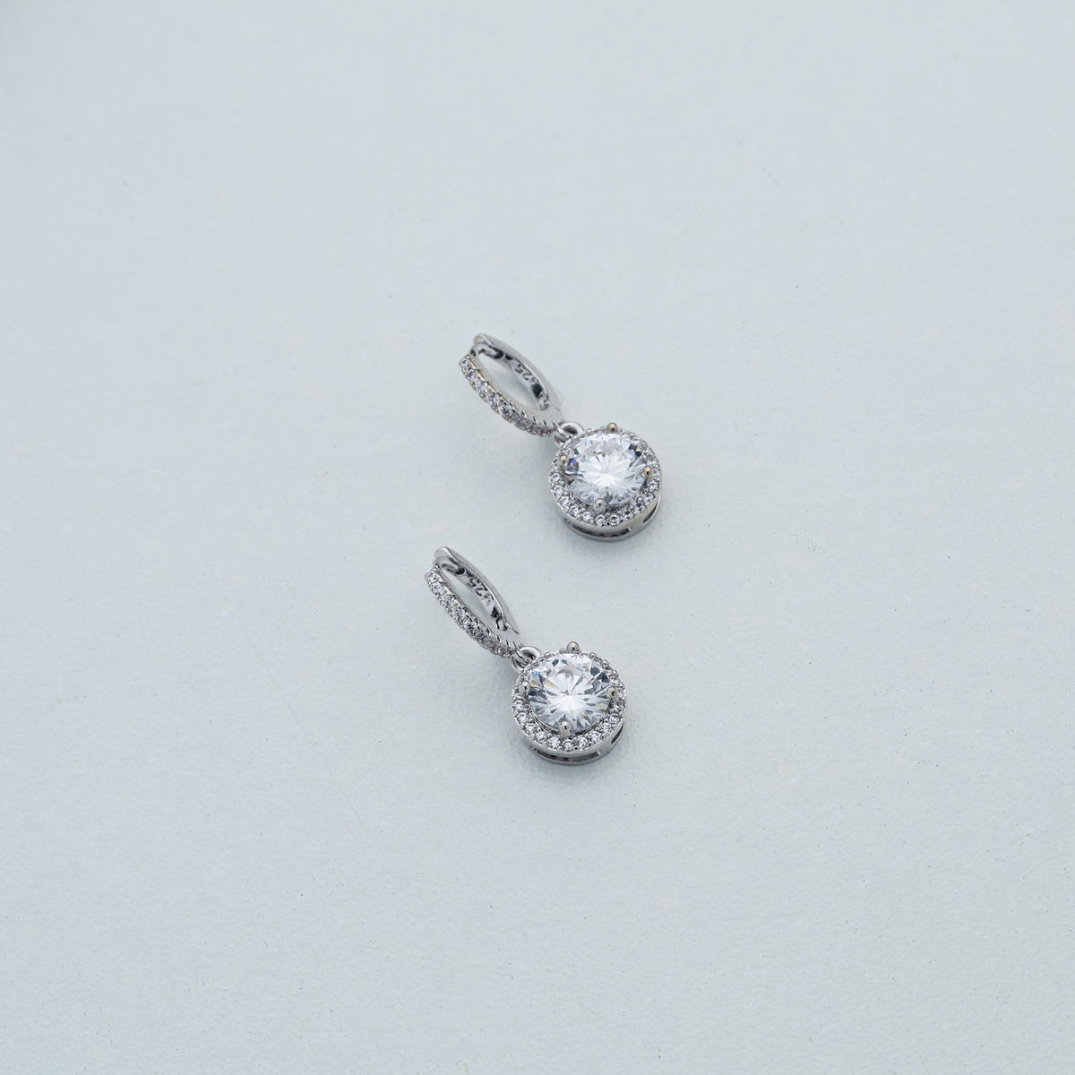 925 Silver Fashionable Elegant 1ct Moissanite Pendant Earrings are the best gift for women on anniversary, birthday, engagement, commitment, Valentine's Day, Christmas or wedding celebration, gift box
