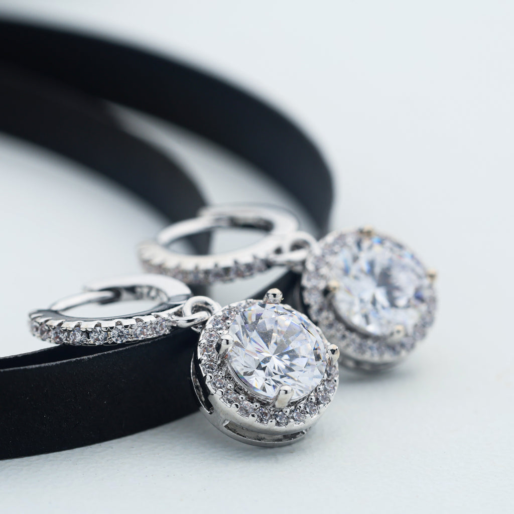 925 Silver Fashionable Elegant 1ct Moissanite Pendant Earrings are the best gift for women on anniversary, birthday, engagement, commitment, Valentine's Day, Christmas or wedding celebration, gift box