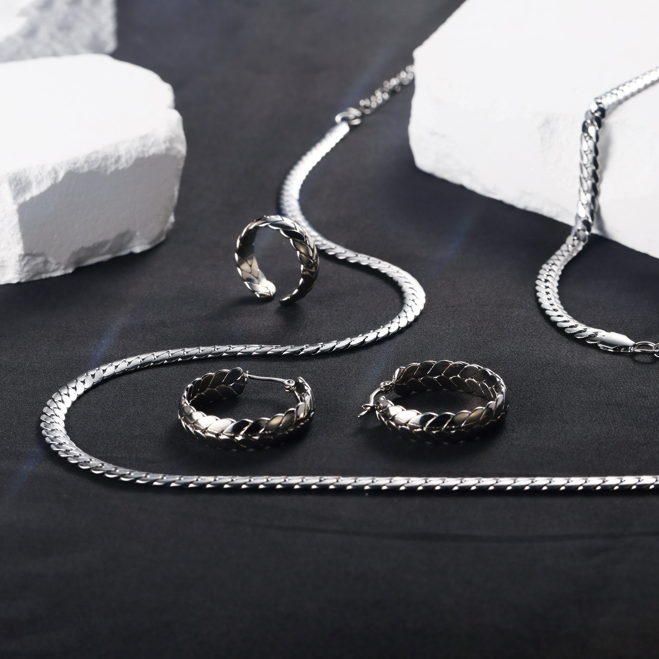 925 Sterling Silver 4pcs Set, Including Necklaces, Bracelets, Earrings And Rings, Luxurious Fashion, Noble And Elegant, Holiday Gifts Birthday Gifts Valentine Gifts Mother's Day Gifts, Gift Box.