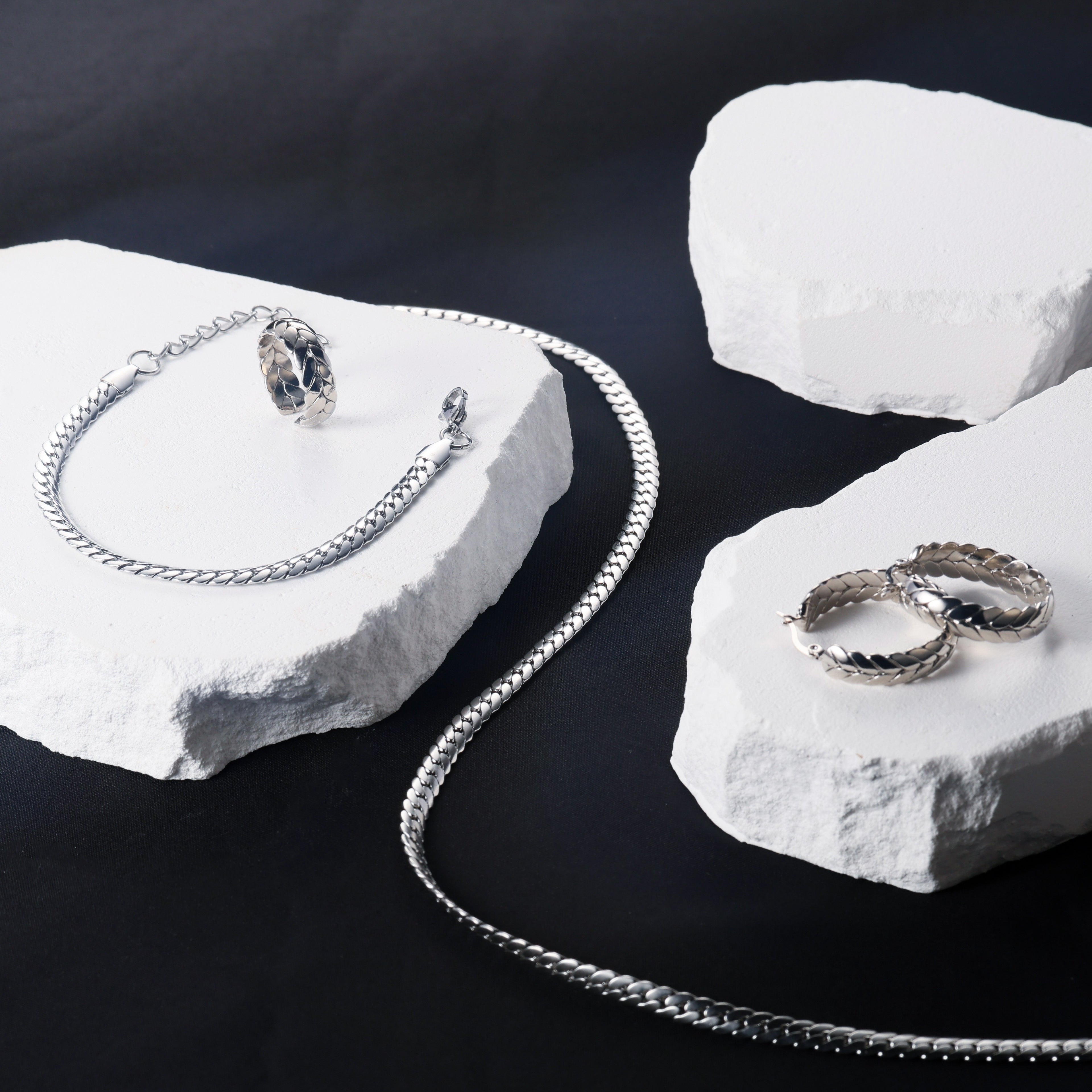 925 Sterling Silver 4pcs Set, Including Necklaces, Bracelets, Earrings And Rings, Luxurious Fashion, Noble And Elegant, Holiday Gifts Birthday Gifts Valentine Gifts Mother's Day Gifts, Gift Box.